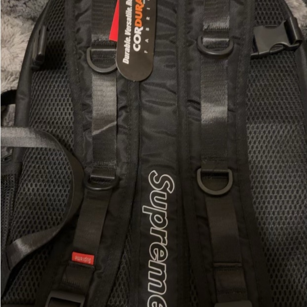 Supreme backpack w tags
